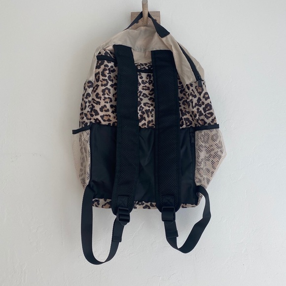 APL packable backpack - Picture 3 of 8